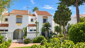 Adosado con 4 dormitorios en venta en Marina de Casares