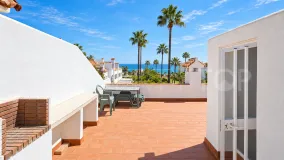 Adosado con 4 dormitorios en venta en Marina de Casares