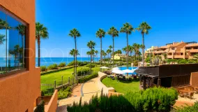 Apartamento en venta de 3 dormitorios en Estepona