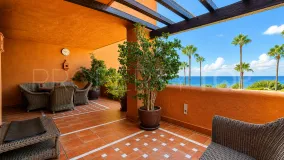Apartamento en venta de 3 dormitorios en Estepona