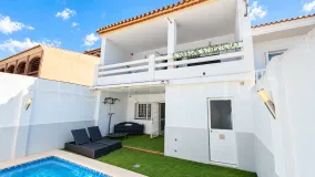 Casares Pueblo, adosado con 3 dormitorios a la venta