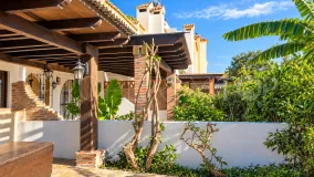 Se vende adosado en Marina de Casares