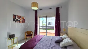 Se vende apartamento en Estepona Oeste con 4 dormitorios