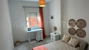 Se vende apartamento en Estepona Oeste con 4 dormitorios