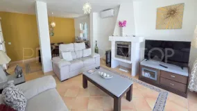 Villa a la venta en La Duquesa con 5 dormitorios