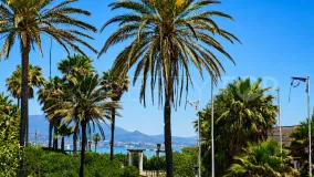 Puerto La Duquesa apartment for sale