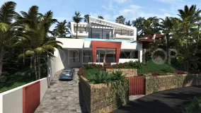 Camarate Golf villa for sale