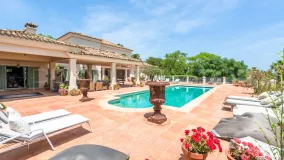 For sale villa with 9 bedrooms in Zona F