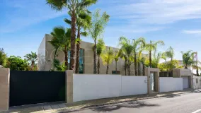 Comprar villa en La Quinta con 3 dormitorios