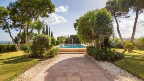 Villa con 6 dormitorios en venta en Benahavis