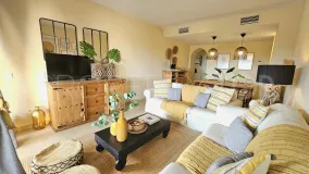 Se vende apartamento planta baja en Coto Real