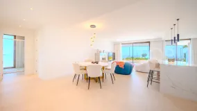 Se vende apartamento planta baja de 3 dormitorios en Camarate Golf