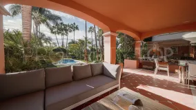 6 bedrooms semi detached villa for sale in Nueva Andalucia