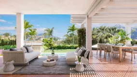 Villa for sale in Nueva Andalucia