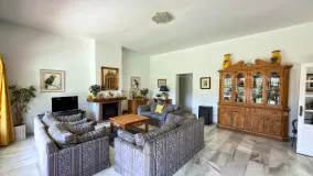 For sale 4 bedrooms villa in Benamara