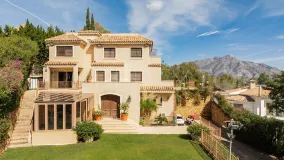 For sale El Herrojo villa