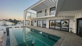 Villa con 5 dormitorios a la venta en Mijas Costa
