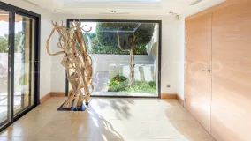 Nueva Andalucia, villa de 5 dormitorios en venta