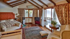 Cabopino villa for sale