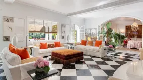 Villa for sale in Sotogrande Alto with 5 bedrooms