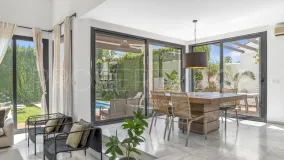 Villa in Nueva Andalucia for sale