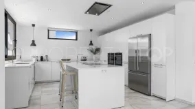 Villa in Nueva Andalucia for sale