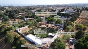 Finca con 6 dormitorios en venta en Reinoso