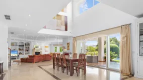 Villa en venta con 6 dormitorios en Paraiso Alto