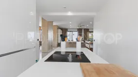 Buy apartment with 4 bedrooms in Mirador de Estepona Hills