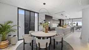 Buy villa with 4 bedrooms in Majestic