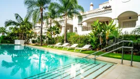 Buy apartment in Montebello Hills with 3 bedrooms