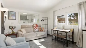 Villa en venta con 9 dormitorios en Jardin Tropical