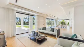 Villa de 5 dormitorios en venta en Las Lomas del Marbella Club