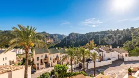 Pareado en venta en Benahavis Centro