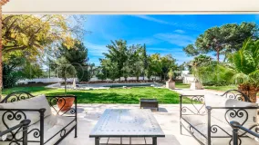 Nagüeles, villa a la venta de 5 dormitorios