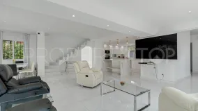Se vende villa en Nagüeles con 3 dormitorios