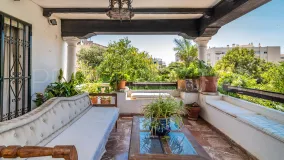 Comprar villa con 6 dormitorios en Marbella Centro