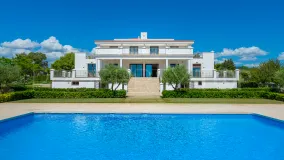 Villa en venta de 6 dormitorios en Guadalmina Alta