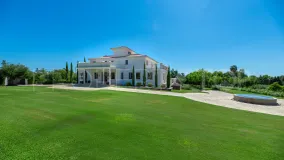 Villa en venta de 6 dormitorios en Guadalmina Alta
