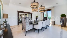 Villa en venta de 6 dormitorios en Guadalmina Alta