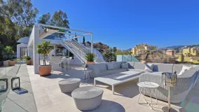 For sale Nueva Andalucia villa with 7 bedrooms
