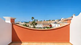 Bahia de Marbella, adosado en venta con 3 dormitorios