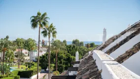 Nueva Andalucia, Ático con 2 dormitorios en venta