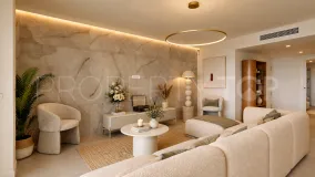 Apartment for sale in Rio Real with 4 bedrooms
