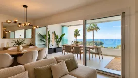 Apartment for sale in Rio Real with 4 bedrooms
