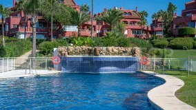 Se vende apartamento de 2 dormitorios en Elviria