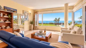 Se vende apartamento de 2 dormitorios en Elviria
