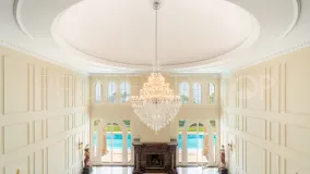 Se vende villa de 7 dormitorios en Sierra Blanca