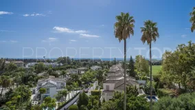Apartment for sale in Guadalmina Alta with 3 bedrooms