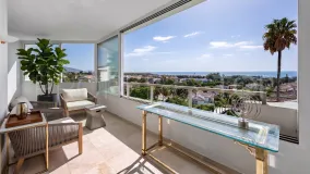 Apartment for sale in Guadalmina Alta with 3 bedrooms